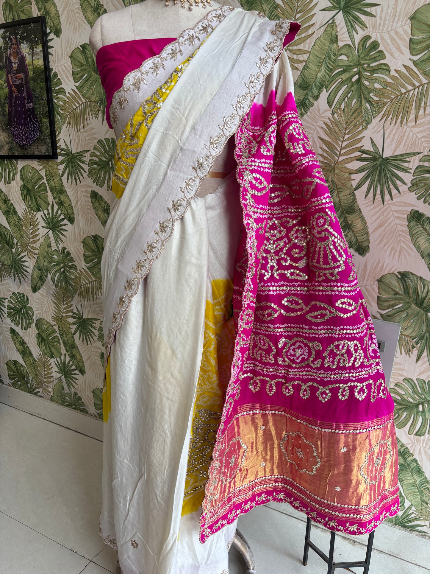 Grace in Every Drape.
A timeless Gajji Silk Saree crafted to make every occasion unforgettable. 💛🤍