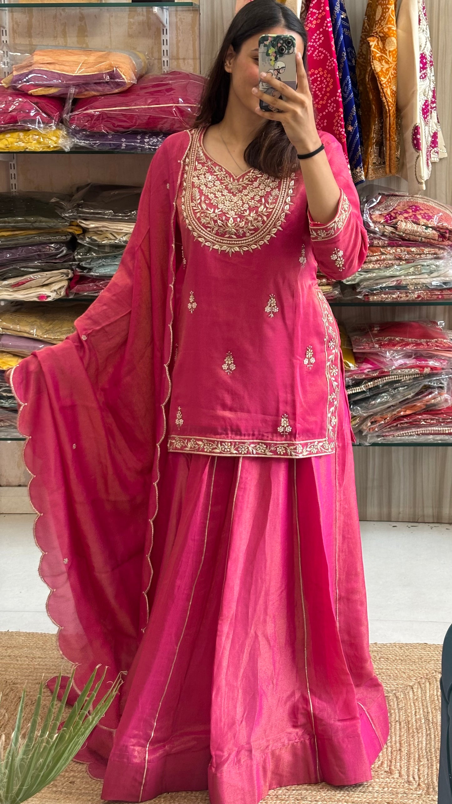 Pretty In Bright Pink 🌸