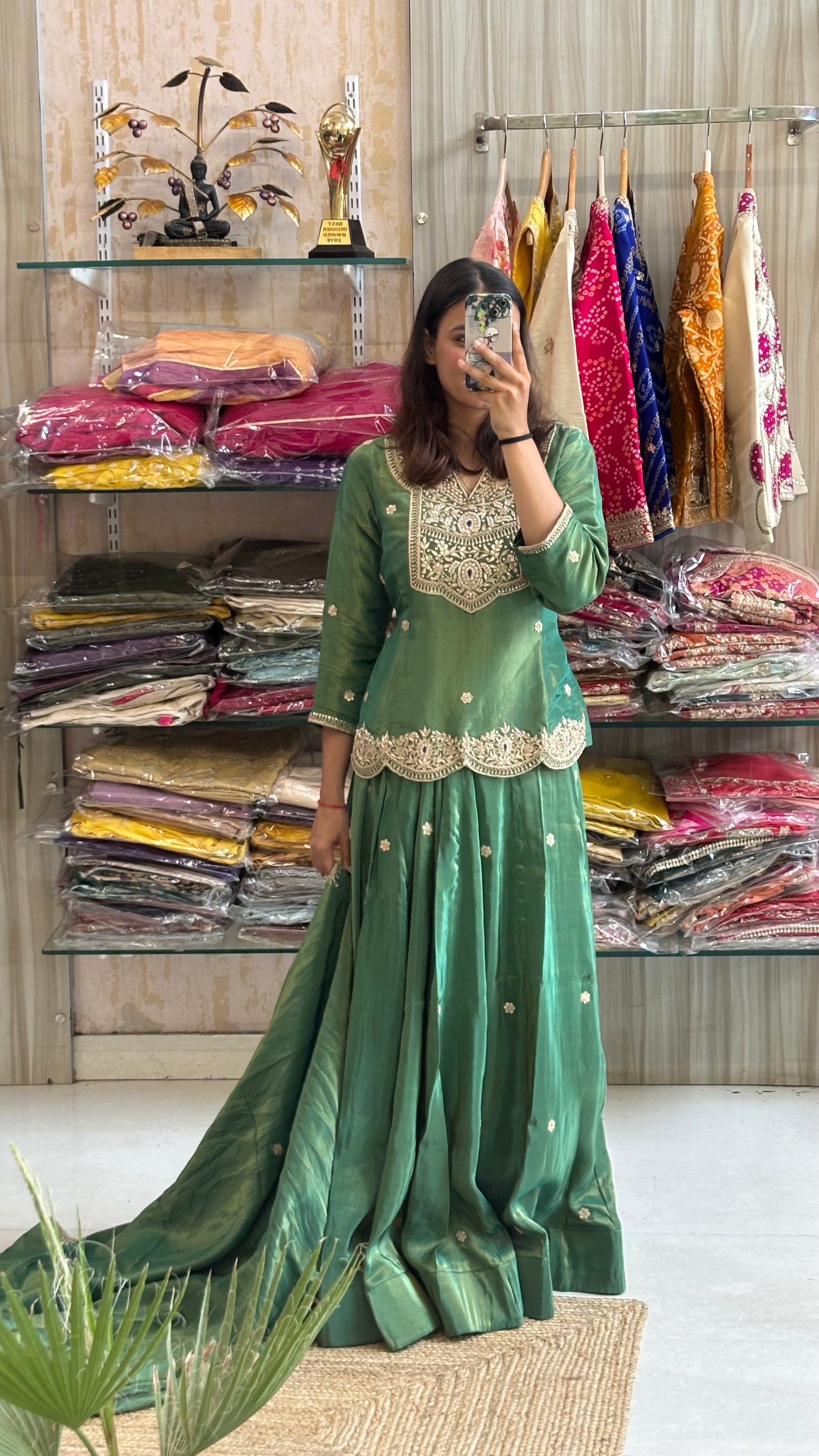 Emerald Elegance in Tissu 💚
