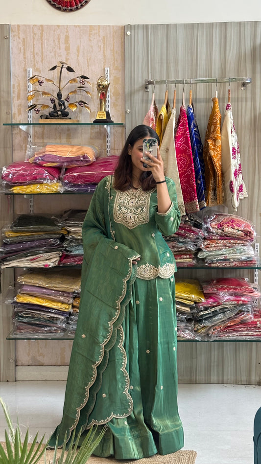 Emerald Elegance in Tissu 💚