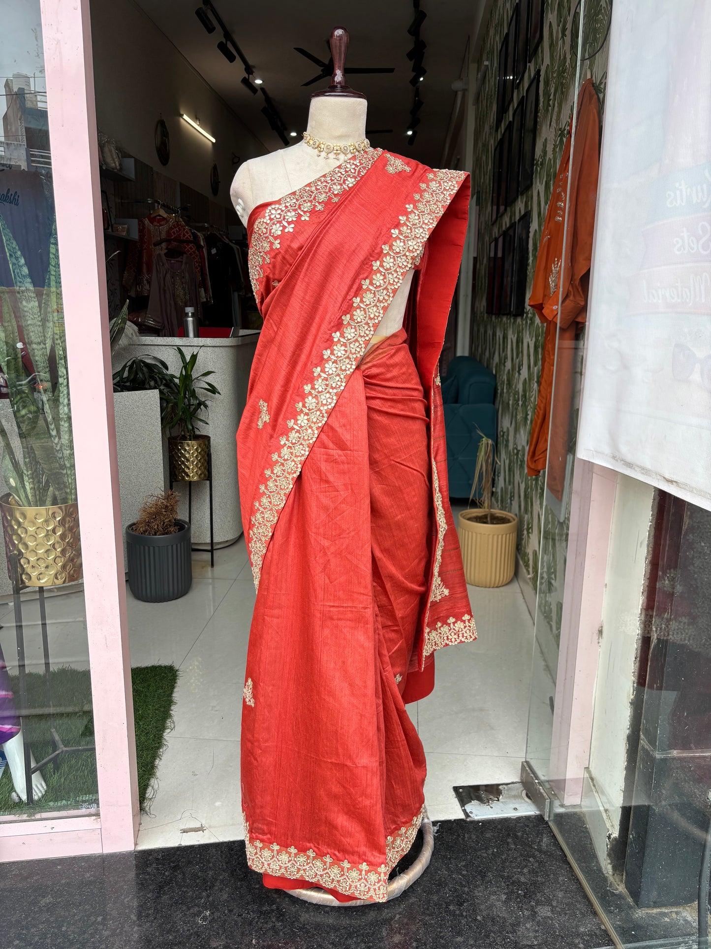 Rust elegance , Draped in Tradition