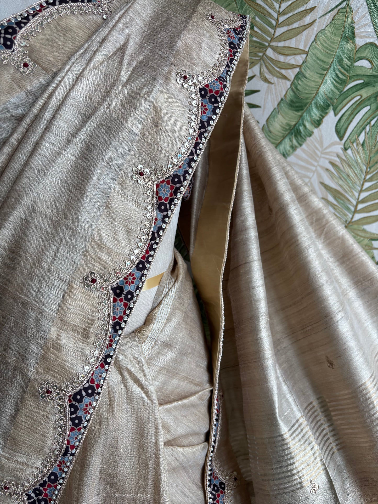 Where timeless Tusser Silk meets the artistry of Ajrakh — elegance redefined.