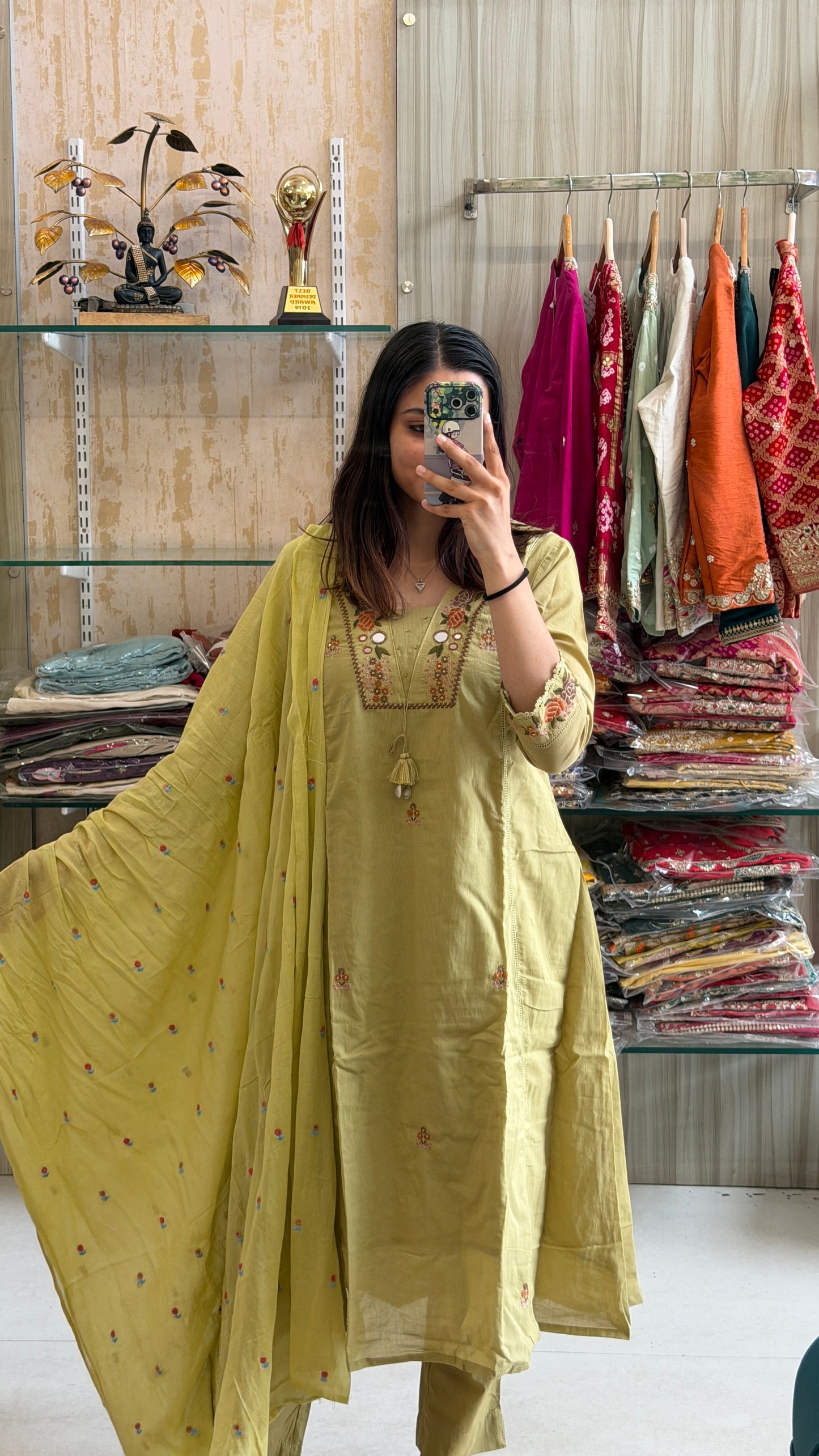 A cotton suit set that brings effortless elegance to your everyday wardrobe.