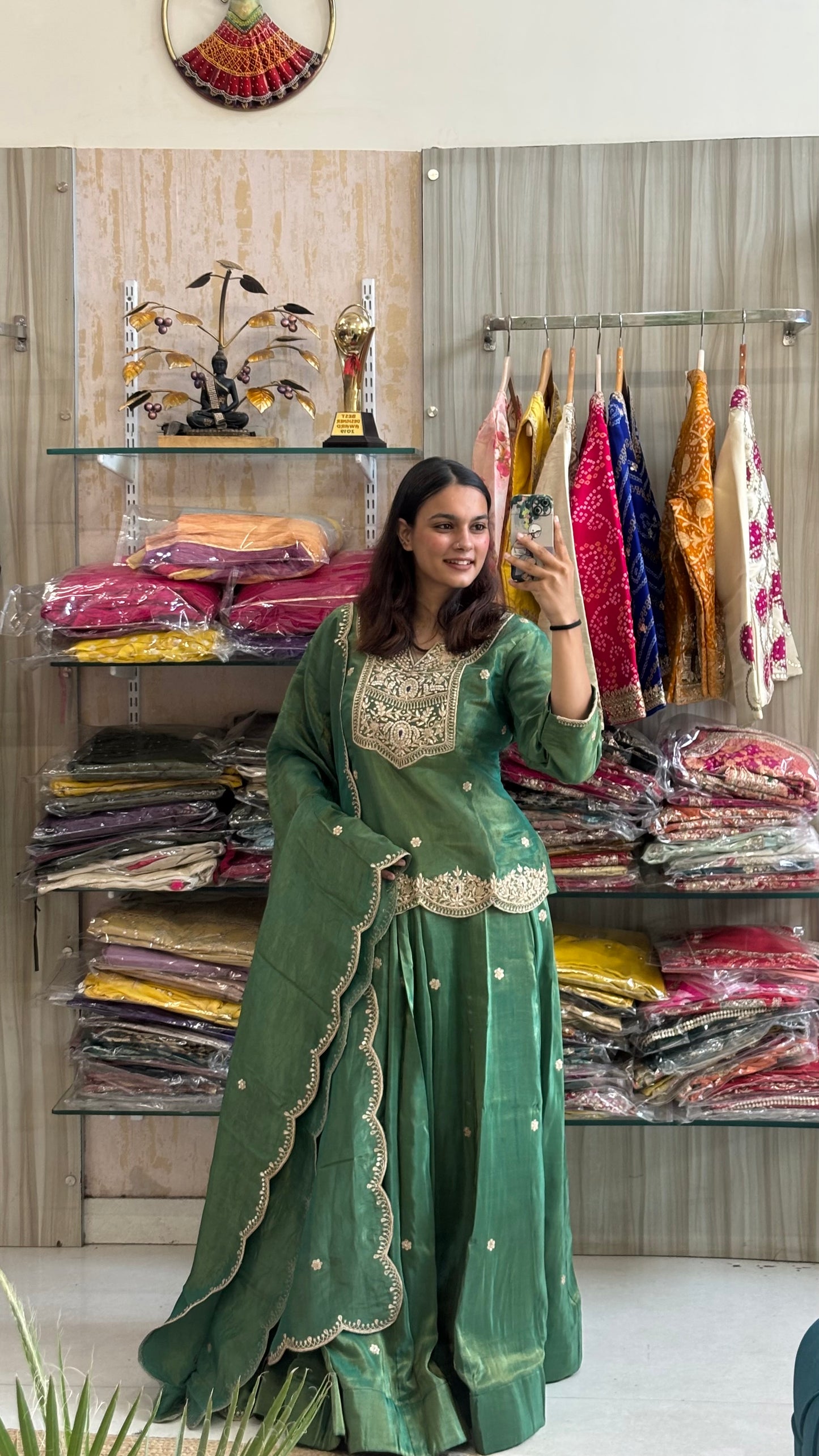 Emerald Elegance in Tissu 💚